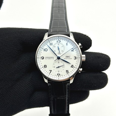 ZF공장 IWC 포르투기저 크로노그래프 150주년 화이트다이얼 Portugieser Chronograph Edition “150 Years” IW371602 White Dial on Black Leather Strap A7750 (Slim Movement)