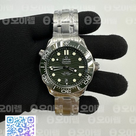 VS공장 오메가 씨마스터 다이버 300M 스틸 그린다이얼 브레이슬릿 Seamaster Diver 300M VSF 1:1 Best Edition Green Ceramic Green Dial on SS Bracelet A8800 V2