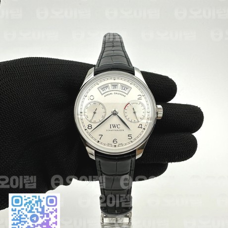 AZ공장 IWC 포르투기저 애뉴얼캘린더 스틸 화이트다이얼 가죽스트랩 Portugieser Annual Cal SS/LE Wht/Silv AZF A52850
