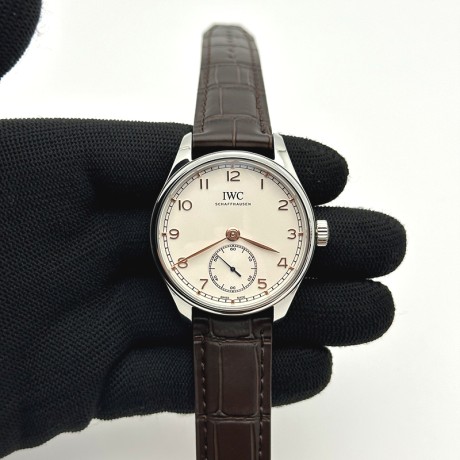 ZF공장 IWC 포르투기저 IW358303 화이트다이얼 브라운가죽스트랩 Portuguese IW358303 ZF 1:1 Best Edition SS White Dial RG Markers on Brown Leather Strap A82200