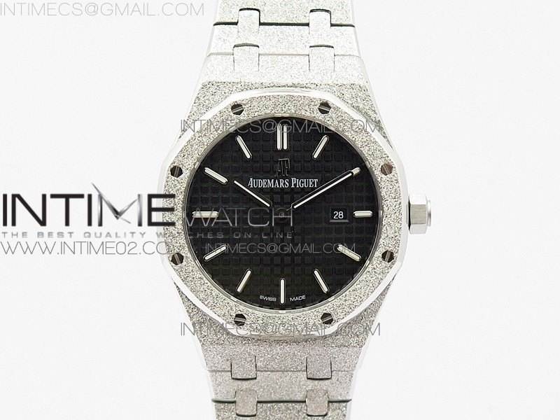 OM공장 오데마피게 로얄오크 15000 프로스티드골드 블랙다이얼 ROYAL OAK 33MM 15000 SATIN-POLISHED SS BLACK DIAL ON SS BRACELET QUARTZ