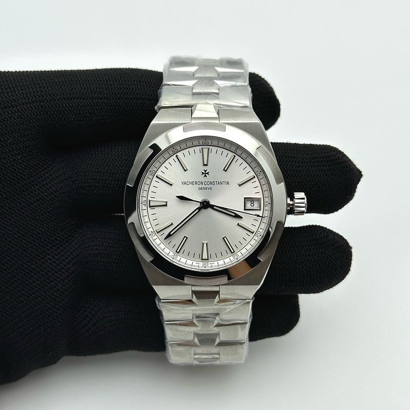 ZF공장 바쉐론콘스탄틴 오버시즈 4500V 스틸 화이트다이얼 브레이슬릿 Overseas 4500V SS ZF 1:1 Best Edition Silver Dial on SS Bracelet A5100