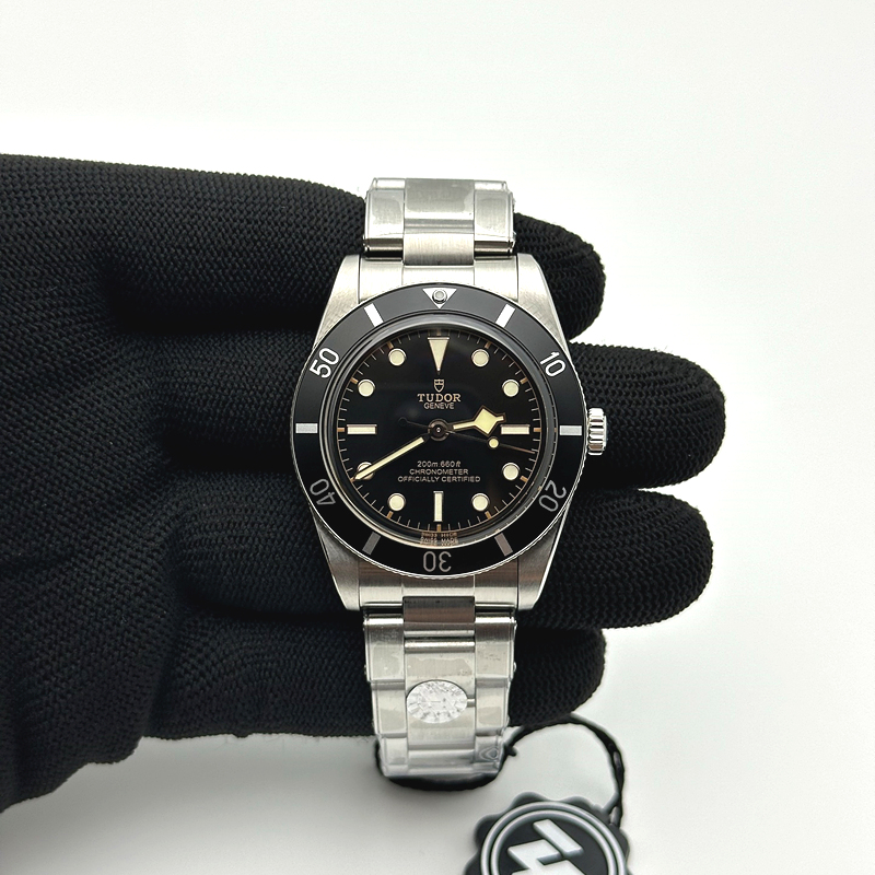 ZF공장 튜더 블랙베이54 스틸 블랙베젤 블랙다이얼 브레이슬릿 37mm Heritage Black Bay M79000N 37mm SS ZF 1:1 Best Edition Black Dial Black Bezel on SS Bracelet A2824